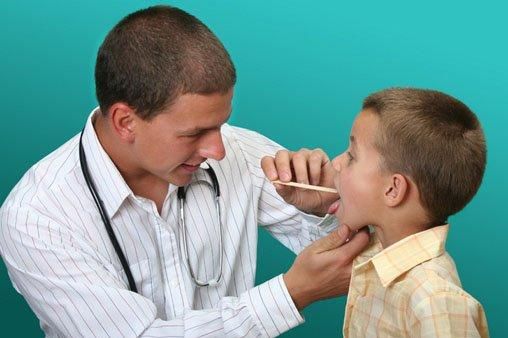 Frequente ziekten van de keel en neusbijholten