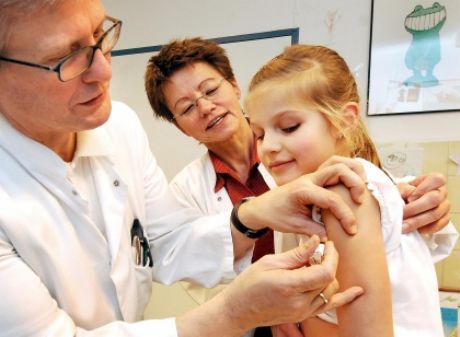Tieners zijn vatbaar voor hepatitis B-infectie ondanks vaccinatie